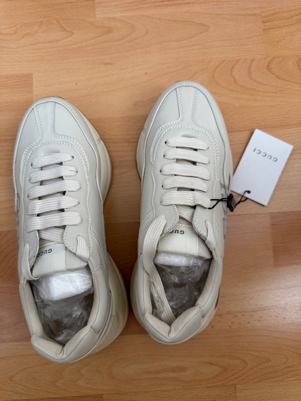 Cream Leather Sneaker with Green and Red Web Stripe - Picture 2 of 4